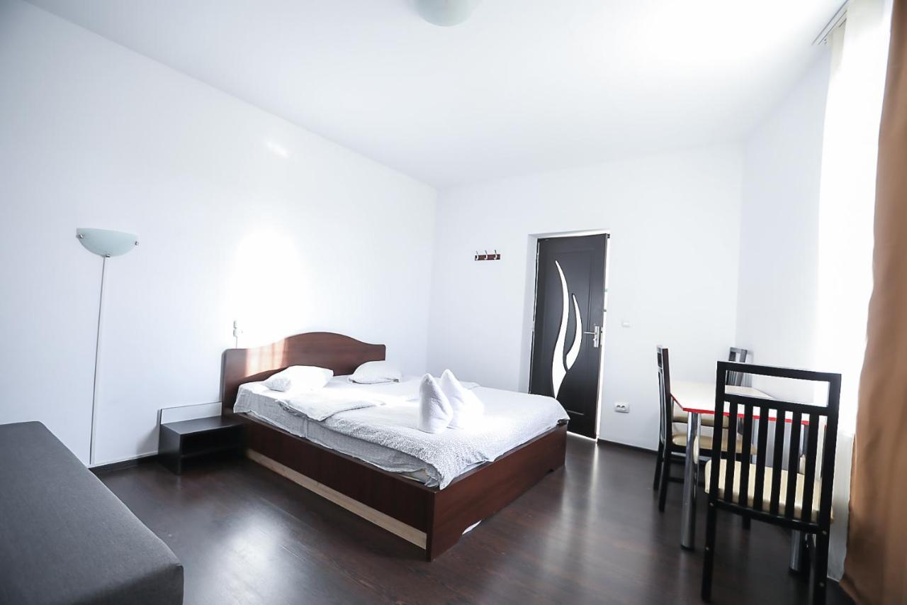La Nuc Residence Μπρασόβ Εξωτερικό φωτογραφία